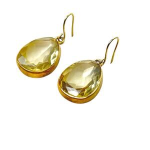 Earrings Faceted Teardrop Yellow Green Translucent Stone Bezel Cut Gold Tone